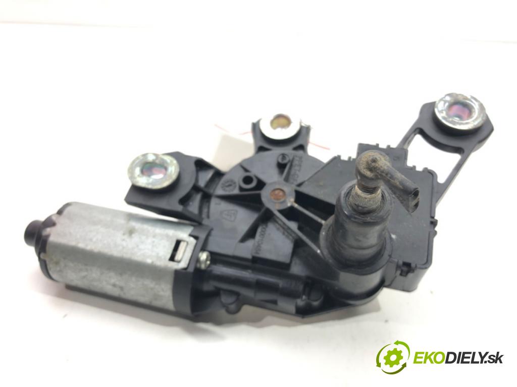 AUDI A6 C6 Avant (4F5) 2004 - 2011    3.0 TDI quattro 165 kW [225 KM] olej napędowy 2005 - 2006  motor stěračů zadní část 8E9955711E