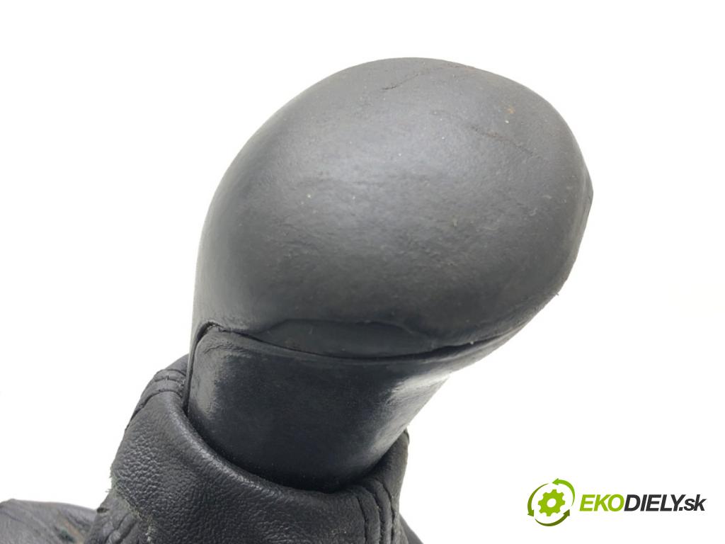 AUDI A6 C6 Avant (4F5) 2004 - 2011    3.0 TDI quattro 165 kW [225 KM] olej napędowy 2005 - 2006  Kulisa 4F1713041P (Rýchlostné páky / kulisy)