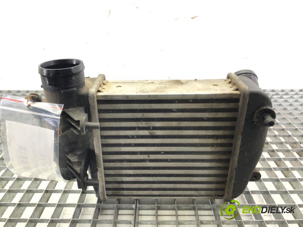 AUDI A6 C6 Avant (4F5) 2004 - 2011    3.0 TDI quattro 165 kW [225 KM] olej napędowy 2005 - 2006  intercooler pravý  (Chladiče nasávaného vzduchu (intercoolery))