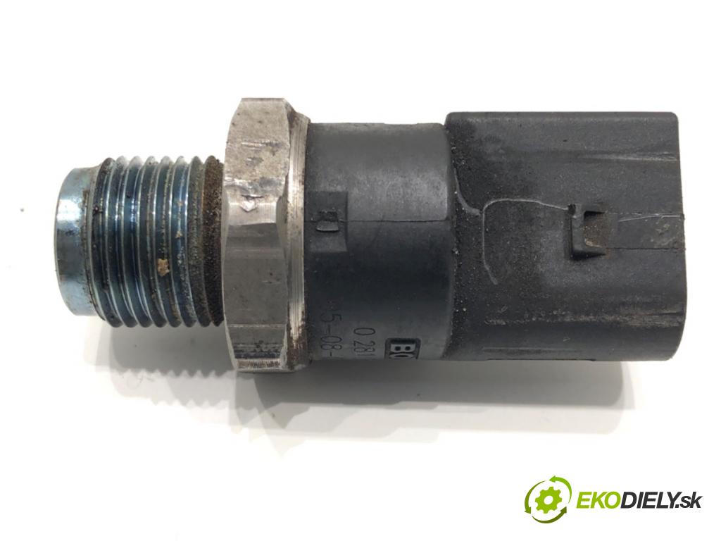 AUDI A6 C6 Avant (4F5) 2004 - 2011    3.0 TDI quattro 165 kW [225 KM] olej napędowy 2005 - 2006  Snímač tlaku paliva 059130758 (Snímače)