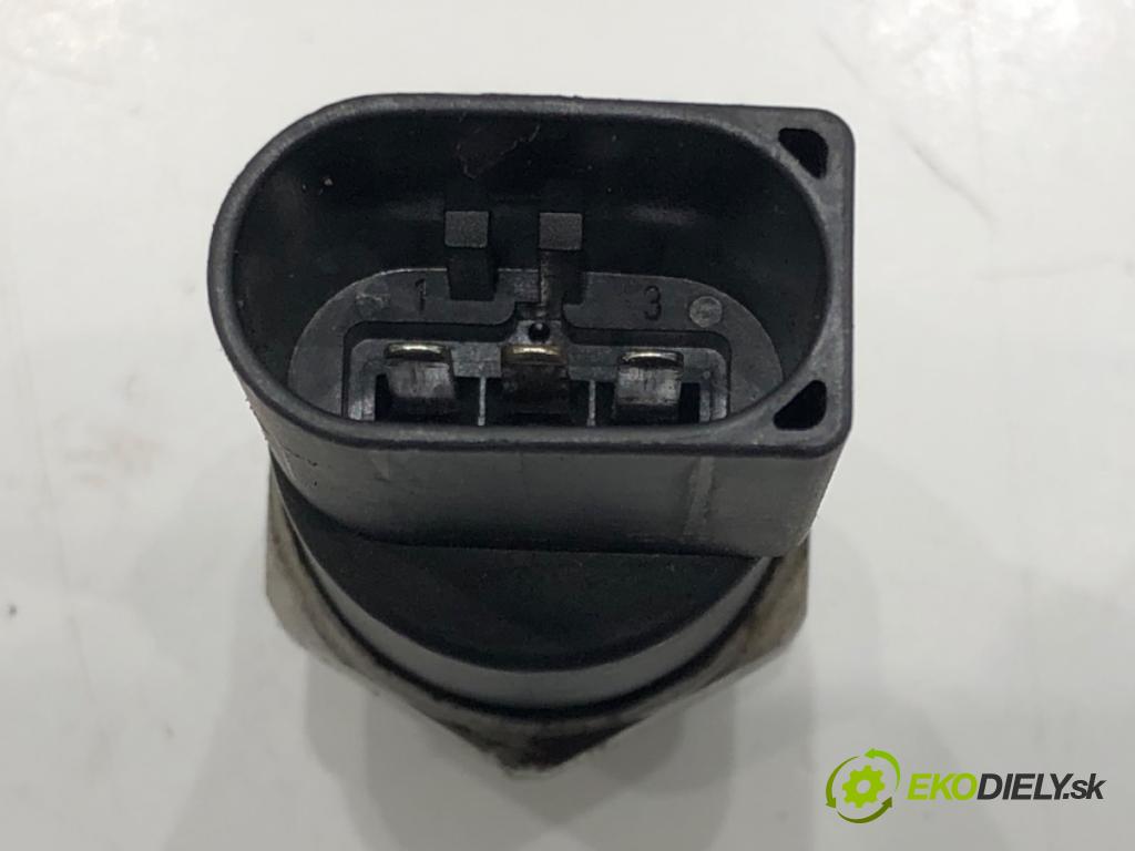 AUDI A6 C6 Avant (4F5) 2004 - 2011    3.0 TDI quattro 165 kW [225 KM] olej napędowy 2005 - 2006  Snímač tlaku paliva 059130758 (Snímače)