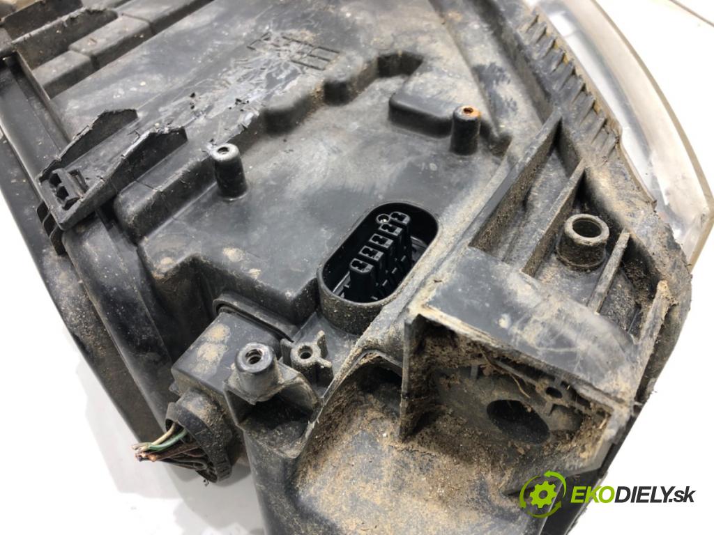 AUDI A6 C6 Avant (4F5) 2004 - 2011    3.0 TDI quattro 165 kW [225 KM] olej napędowy 2005 - 2006  Svetlomet ľavy predný XENON