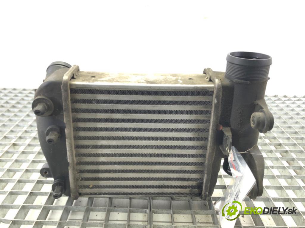 AUDI A6 C6 Avant (4F5) 2004 - 2011    3.0 TDI quattro 165 kW [225 KM] olej napędowy 2005 - 2006  intercooler levý  (Chladiče nasávaného vzduchu (intercoolery))