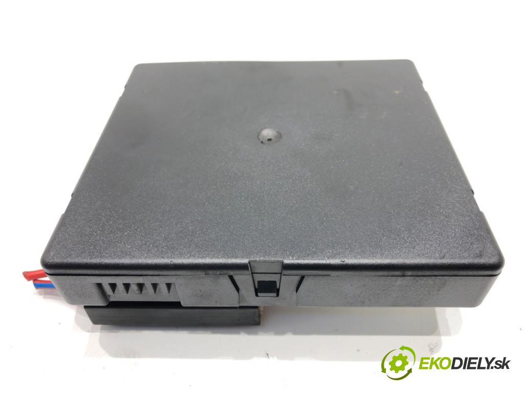 AUDI A6 C6 Avant (4F5) 2004 - 2011    3.0 TDI quattro 165 kW [225 KM] olej napędowy 2005 - 2006  Modul komfortu 4F0907289F (Moduly komfortu)