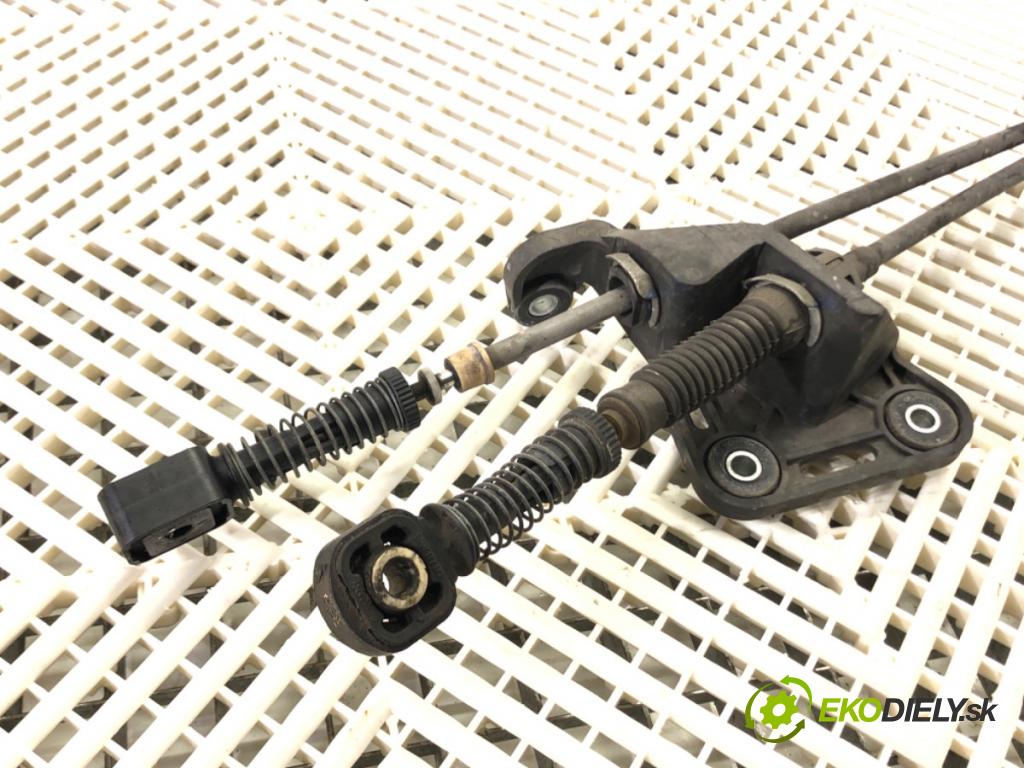 VW SCIROCCO III (137, 138) 2008 - 2017    2.0 TDI 125 kW [170 KM] olej napędowy 2009 - 2017  Kulisa 1K0711049CK (Rýchlostné páky / kulisy)