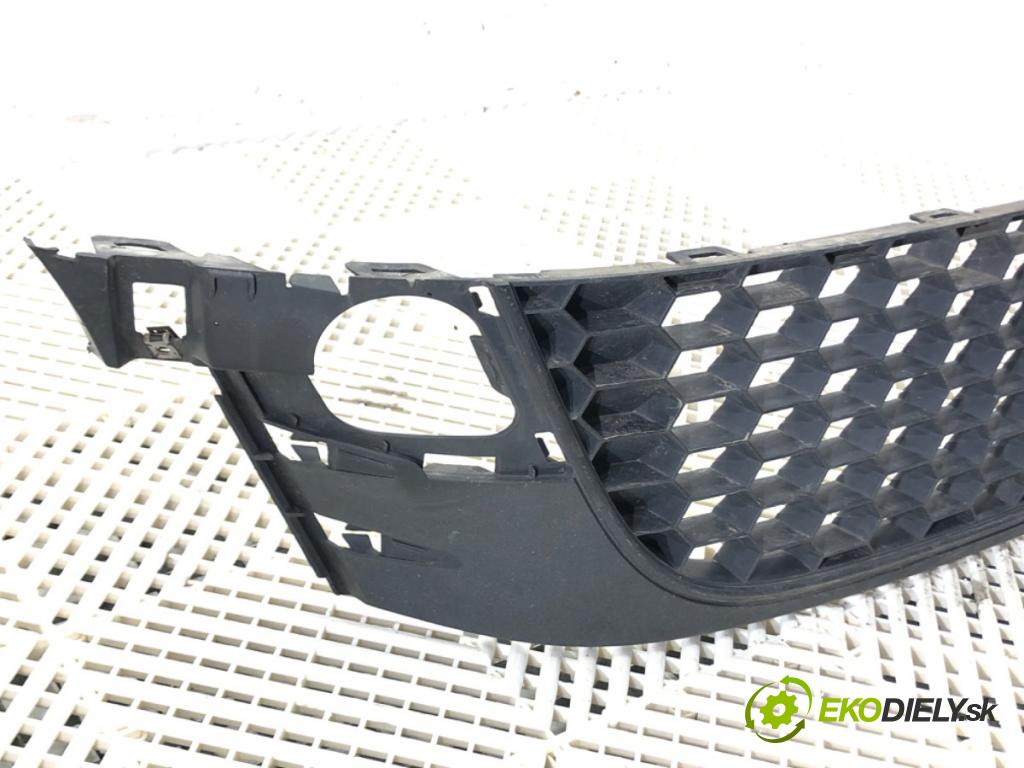 VW SCIROCCO III (137, 138) 2008 - 2017    2.0 TDI 125 kW [170 KM] olej napędowy 2009 - 2017  mří nárazníka přední část 1K8853677 (Mřížky (masky) chladičů)