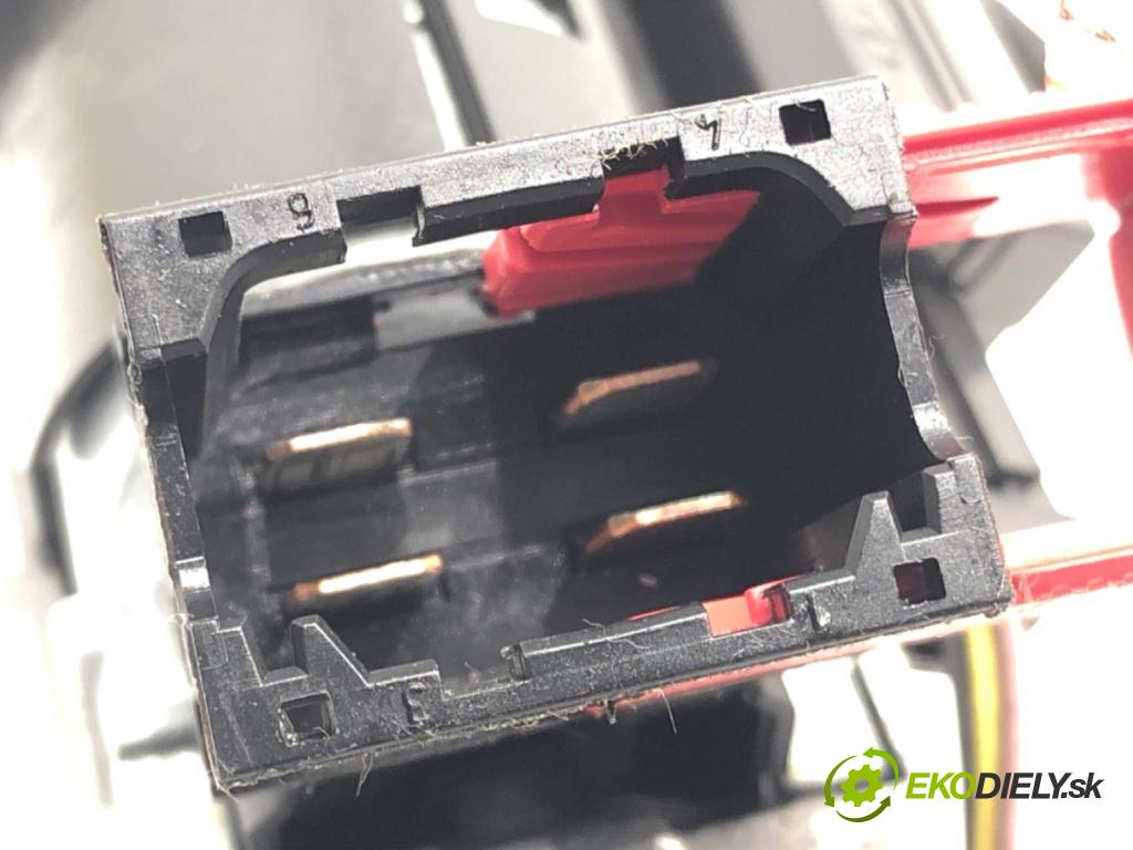 RENAULT CLIO III (BR0/1, CR0/1) 2005 - 2014    1.5 dCi 55 kW [75 KM] olej napędowy 2010 - 2014  spinačka 8200214173G (Spínacie skrinky a kľúče)