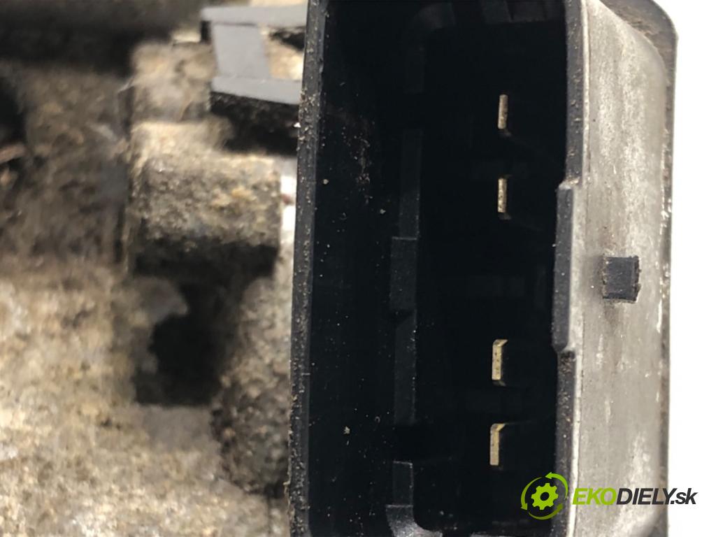 RENAULT CLIO III (BR0/1, CR0/1) 2005 - 2014    1.5 dCi 55 kW [75 KM] olej napędowy 2010 - 2014  Mechanizmus stieračov predný 8200268931 (Motorčeky stieračov predné)