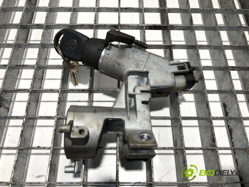 VW TRANSPORTER IV Skrzynia (70A, 70H, 7DA, 7DH) 1990 - 2003    2.5 TDI 75 kW [102 KM] olej napędowy 1995 - 2003  spinačka 701905851 (Spínacie skrinky a kľúče)