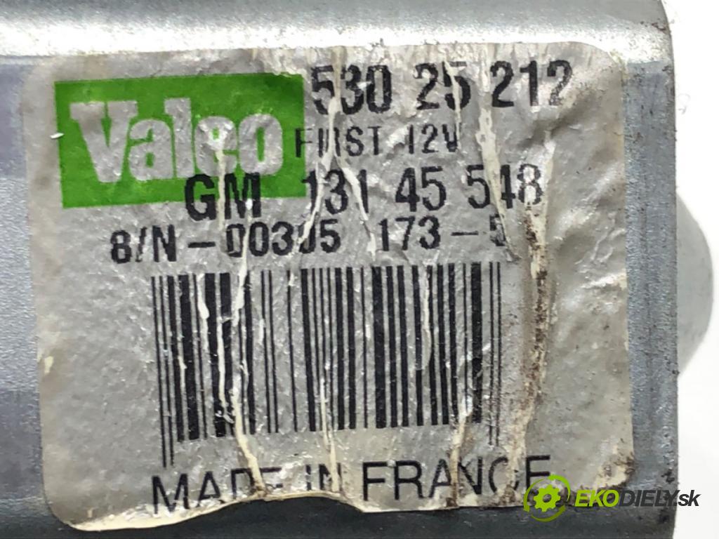 OPEL ZAFIRA B Nadwozie pełne/minivan (A05) 2005 - 2015    1.9 CDTI VAN (M75) 88 kW [120 KM] olej napędowy 2005 - 2015  motor stěračů zadní část 53025212