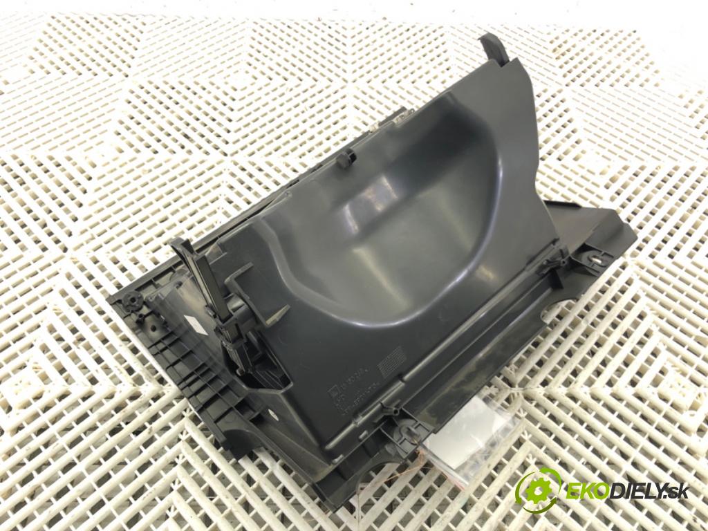 OPEL ZAFIRA B Nadwozie pełne/minivan (A05) 2005 - 2015    1.9 CDTI VAN (M75) 88 kW [120 KM] olej napędowy 2005 - 2015  Priehradka, kastlík spolujazdca 13150268 (Priehradky, kastlíky)