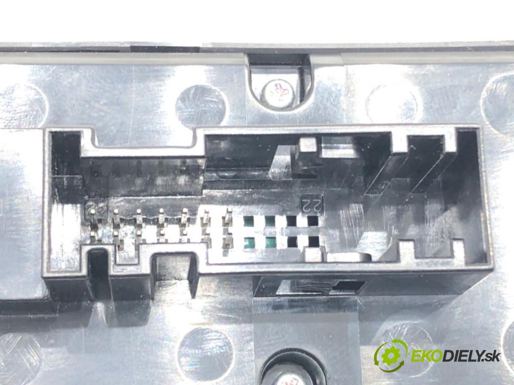 OPEL ZAFIRA B Nadwozie pełne/minivan (A05) 2005 - 2015    1.9 CDTI VAN (M75) 88 kW [120 KM] olej napędowy 2005 - 2015  Prepínač okien 13228706 (Prepínače, spínače, tlačidlá a ovládače kúrenia)