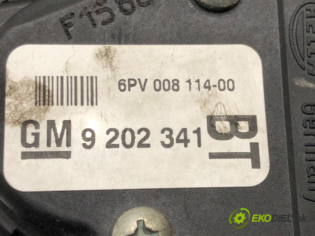 OPEL ZAFIRA B Nadwozie pełne/minivan (A05) 2005 - 2015    1.9 CDTI VAN (M75) 88 kW [120 KM] olej napędowy 2005 - 2015  Potenciometer plynu 9202341BT (Pedále)