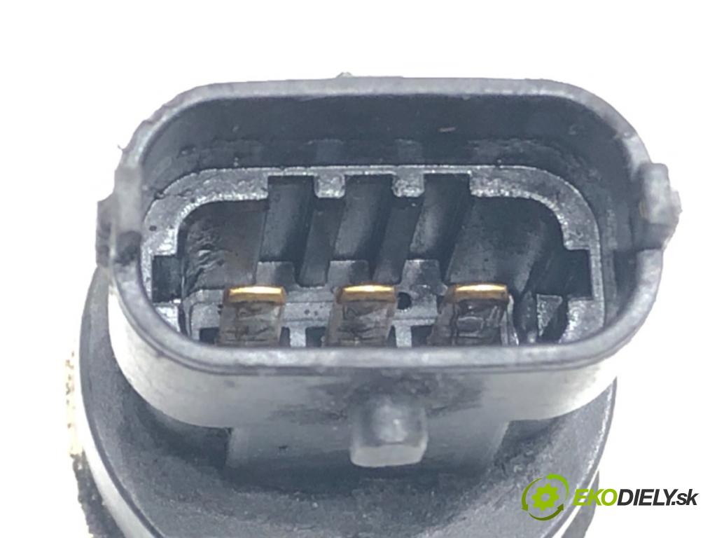 OPEL ZAFIRA B Nadwozie pełne/minivan (A05) 2005 - 2015    1.9 CDTI VAN (M75) 88 kW [120 KM] olej napędowy 2005 - 2015  Snímač tlaku paliva  (Snímače)