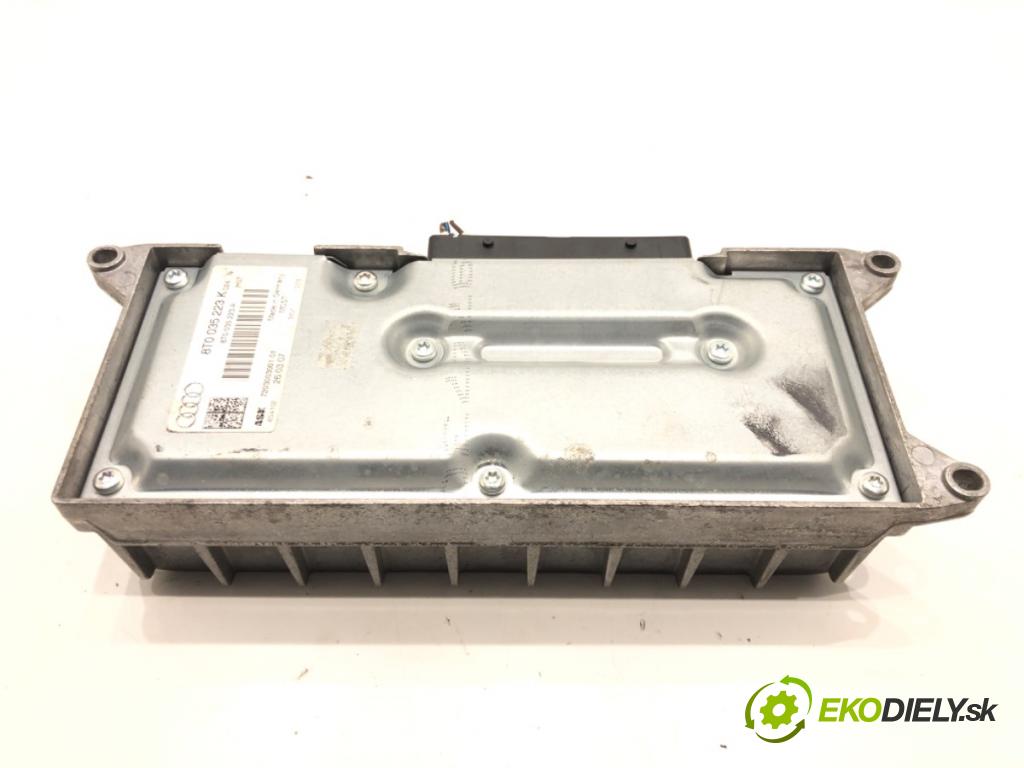 AUDI A5 (8T3) 2007 - 2017    3.0 TDI quattro 176 kW [240 KM] olej napędowy 2007 - 2012  Zosilňovač 8T0035223K (Zosilňovače)