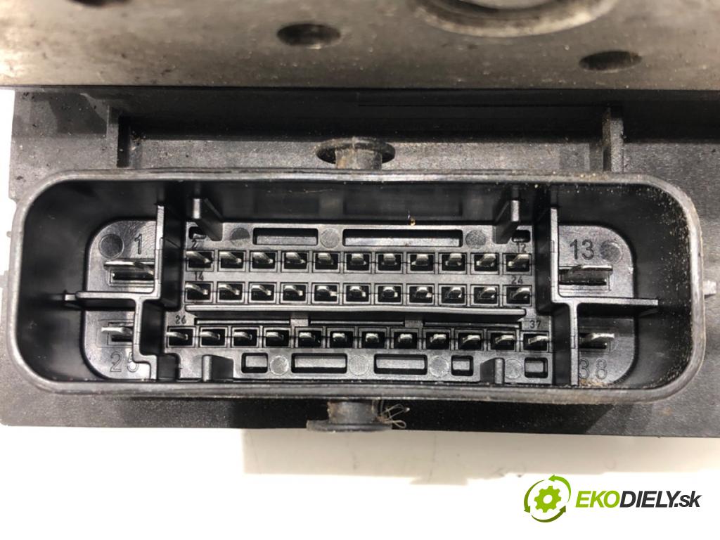 AUDI A5 (8T3) 2007 - 2017    3.0 TDI quattro 176 kW [240 KM] olej napędowy 2007 - 2012  Pumpa ABS 8K0907379J (Pumpy ABS)