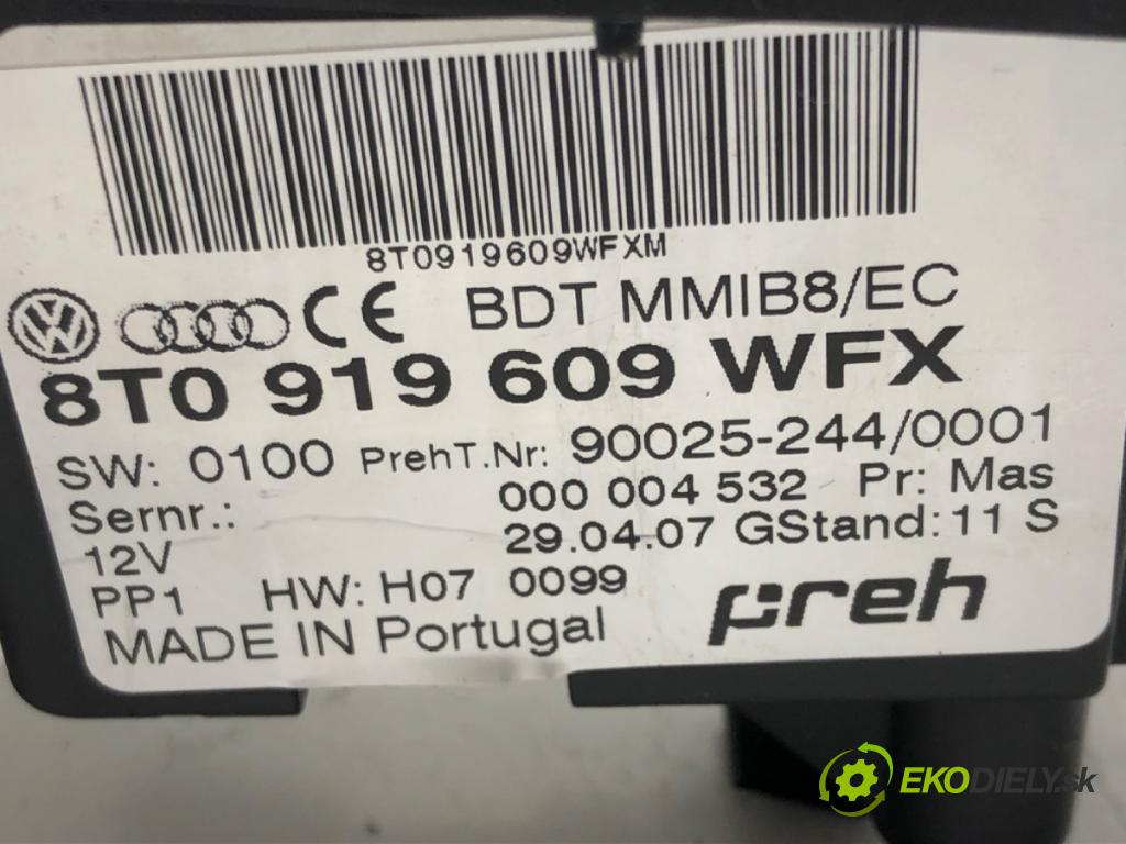 AUDI A5 (8T3) 2007 - 2017    3.0 TDI quattro 176 kW [240 KM] olej napędowy 2007 - 2012  Panel ovládania radia 8T0919609WFX (Prepínače, spínače, tlačidlá a ovládače kúrenia)