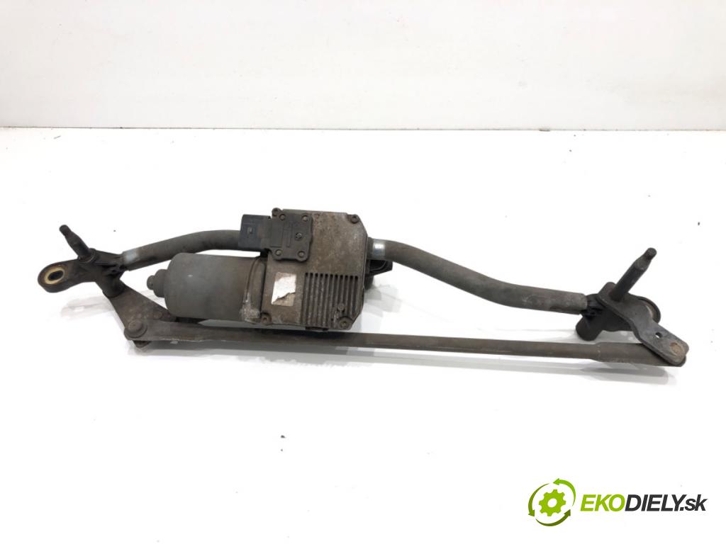 AUDI A5 (8T3) 2007 - 2017    3.0 TDI quattro 176 kW [240 KM] olej napędowy 2007 - 2012  Mechanizmus stieračov predný 8T1955119B (Motorčeky stieračov predné)