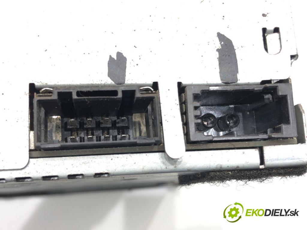 AUDI A5 (8T3) 2007 - 2017    3.0 TDI quattro 176 kW [240 KM] olej napędowy 2007 - 2012  čítač navigácie 4E0919887M (Ostatné)