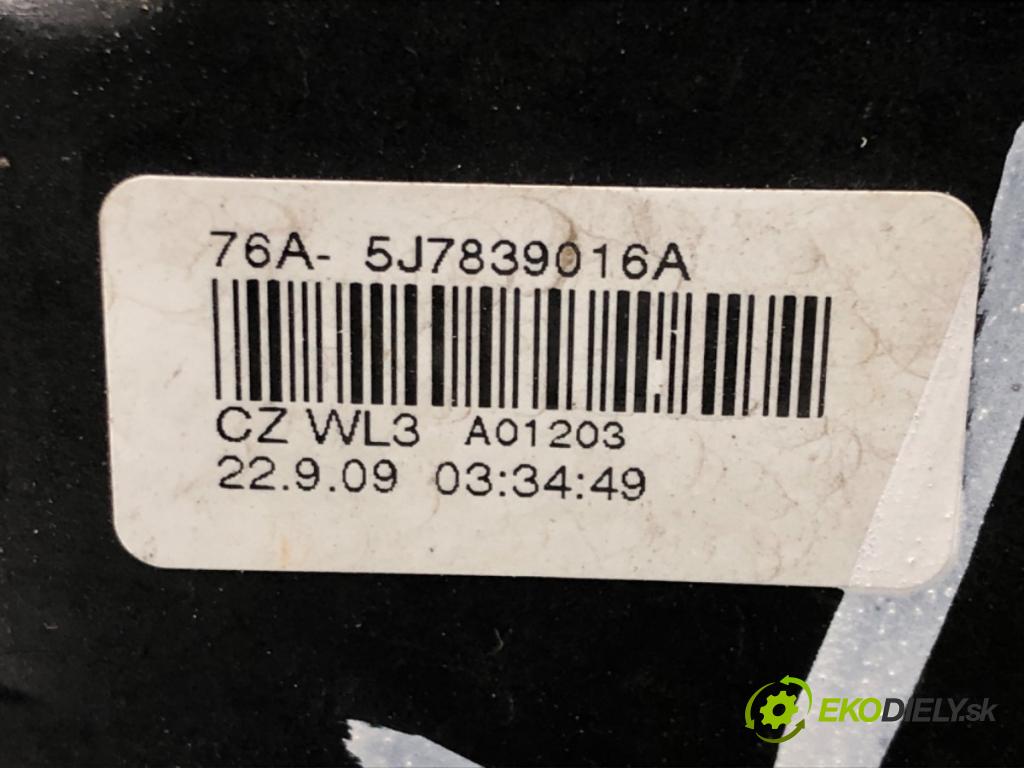 SKODA ROOMSTER (5J7) 2006 - 2015    1.2 51 kW [70 KM] benzyna 2007 - 2015  zámok dveře pravý zadní část 5J7839016A