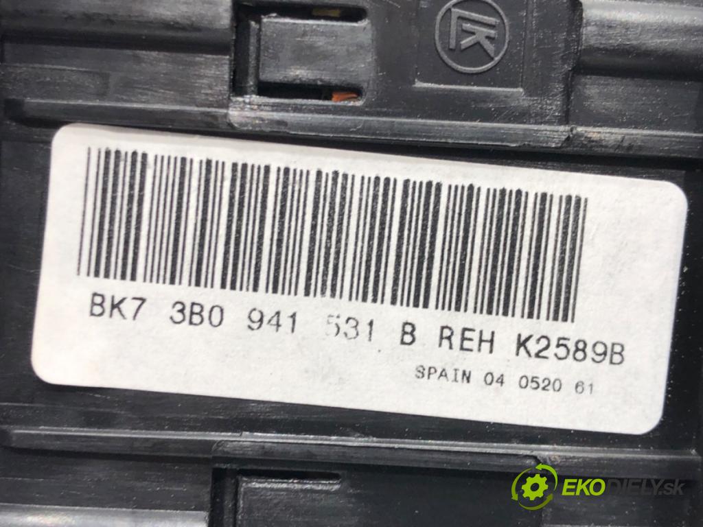 SKODA ROOMSTER (5J7) 2006 - 2015    1.2 51 kW [70 KM] benzyna 2007 - 2015  spínač světel D. 3B0941531B