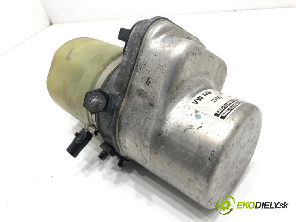 SKODA ROOMSTER (5J7) 2006 - 2015    1.2 51 kW [70 KM] benzyna 2007 - 2015  Pumpa servočerpadlo 6R0423156A (Servočerpadlá, pumpy riadenia)