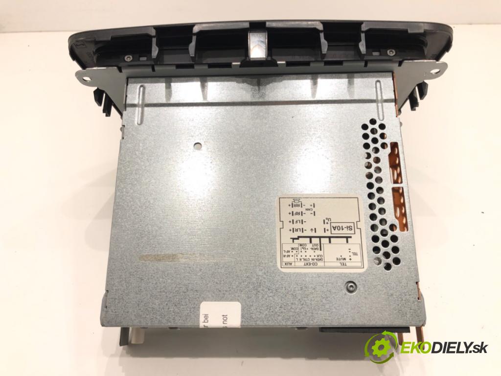 SKODA ROOMSTER (5J7) 2006 - 2015    1.2 51 kW [70 KM] benzyna 2007 - 2015  RADIO 5J0035161A (Audio zariadenia)