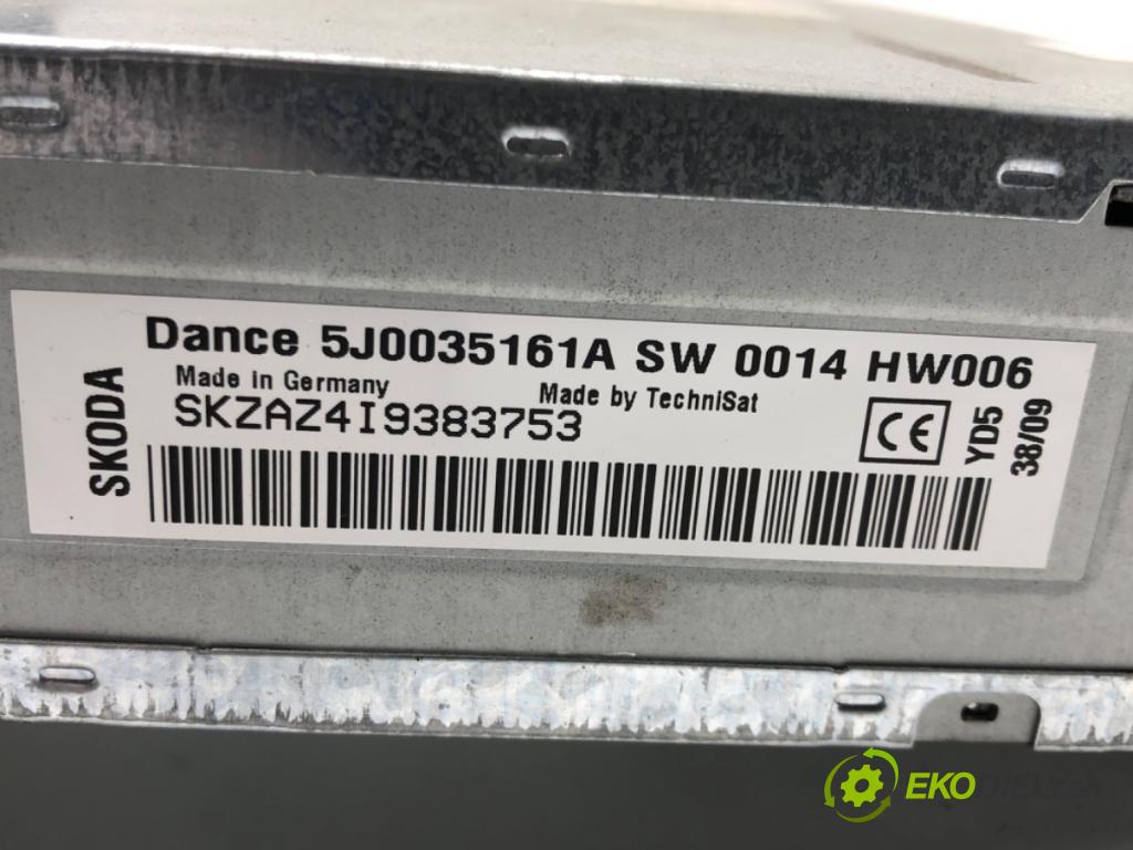 SKODA ROOMSTER (5J7) 2006 - 2015    1.2 51 kW [70 KM] benzyna 2007 - 2015  RADIO 5J0035161A (Audio zariadenia)
