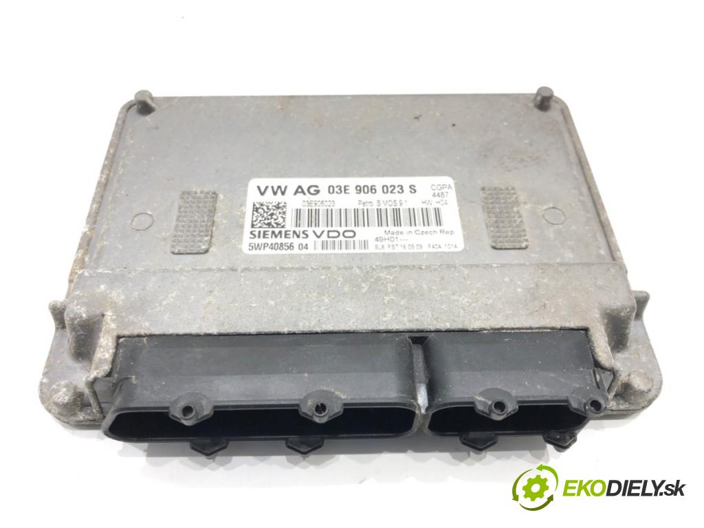 SKODA ROOMSTER (5J7) 2006 - 2015    1.2 51 kW [70 KM] benzyna 2007 - 2015  riadiaca jednotka Motor 03E906023S (Riadiace jednotky)