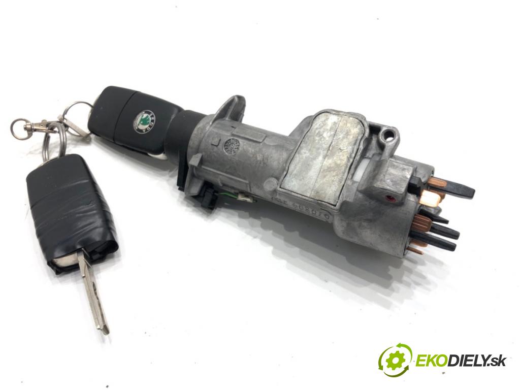 SKODA ROOMSTER (5J7) 2006 - 2015    1.2 51 kW [70 KM] benzyna 2007 - 2015  spinačka 4B0905851C (Spínacie skrinky a kľúče)