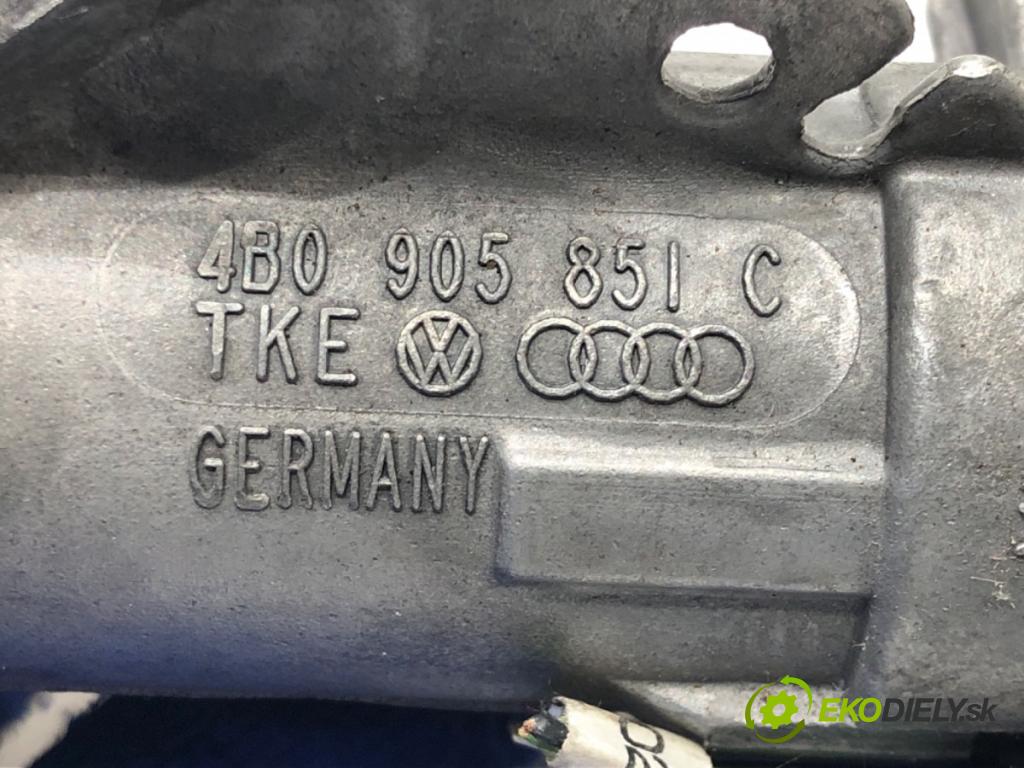 SKODA ROOMSTER (5J7) 2006 - 2015    1.2 51 kW [70 KM] benzyna 2007 - 2015  spinačka 4B0905851C (Spínacie skrinky a kľúče)