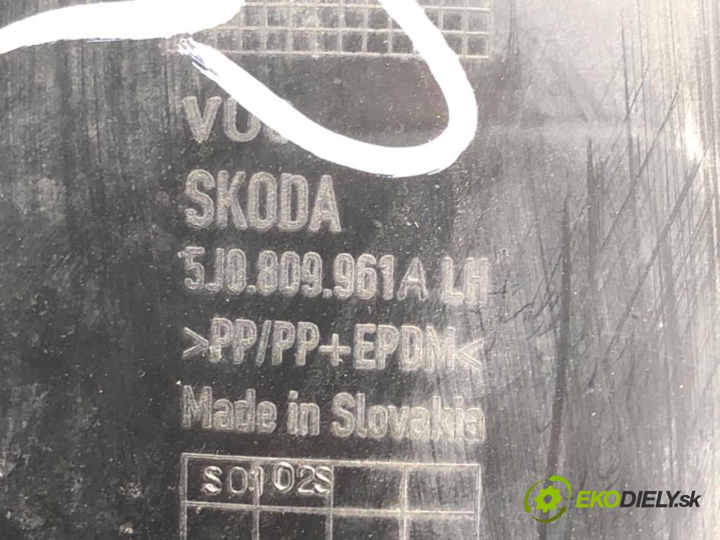 SKODA ROOMSTER (5J7) 2006 - 2015    1.2 51 kW [70 KM] benzyna 2007 - 2015  podblatník levý přední část 5J0809961A