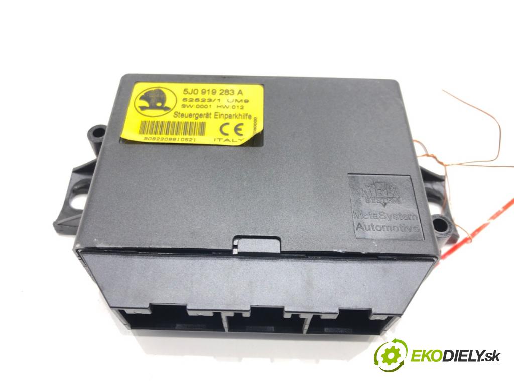 SKODA ROOMSTER (5J7) 2006 - 2015    1.2 51 kW [70 KM] benzyna 2007 - 2015  Modul PDC 5J0919283A (Ostatné)