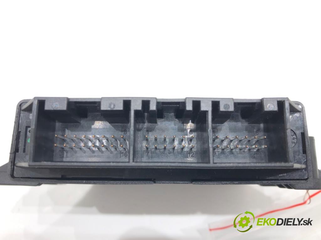 SKODA ROOMSTER (5J7) 2006 - 2015    1.2 51 kW [70 KM] benzyna 2007 - 2015  Modul PDC 5J0919283A (Ostatné)