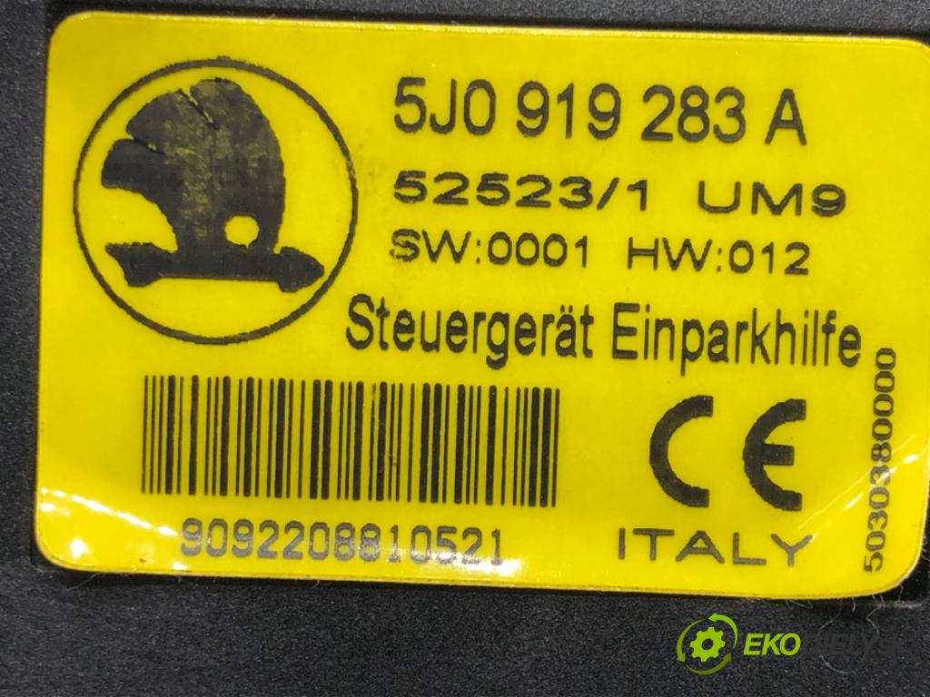 SKODA ROOMSTER (5J7) 2006 - 2015    1.2 51 kW [70 KM] benzyna 2007 - 2015  Modul PDC 5J0919283A (Ostatné)