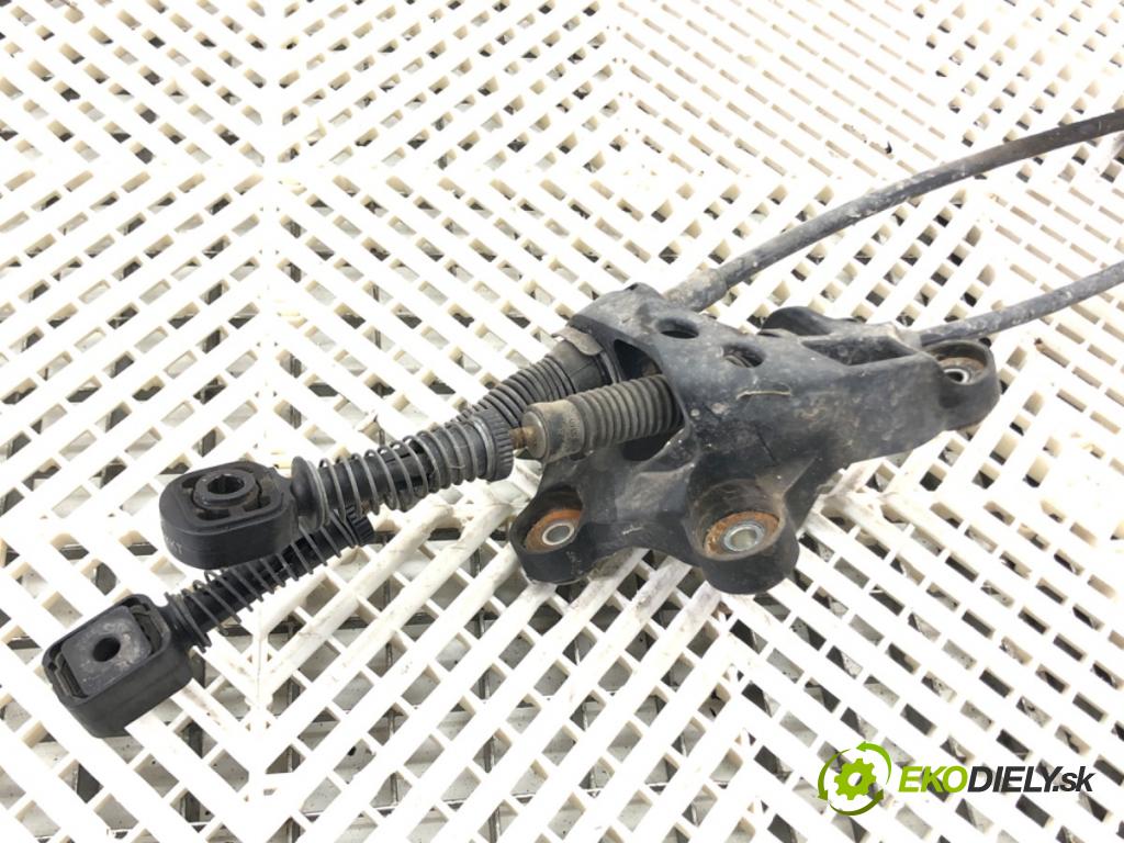 SKODA ROOMSTER (5J7) 2006 - 2015    1.2 51 kW [70 KM] benzyna 2007 - 2015  Kulisa 6Q0711061E (Rýchlostné páky / kulisy)