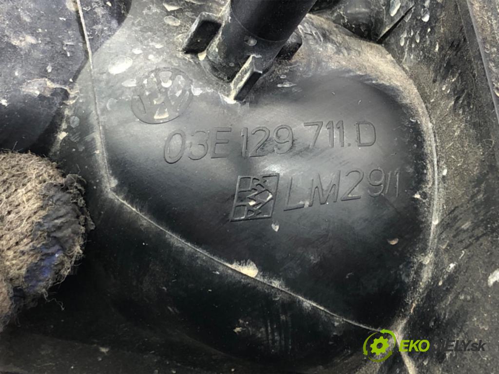 SKODA ROOMSTER (5J7) 2006 - 2015    1.2 51 kW [70 KM] benzyna 2007 - 2015  Potrubie sacie, sanie 03E129711D (Sacie potrubia)