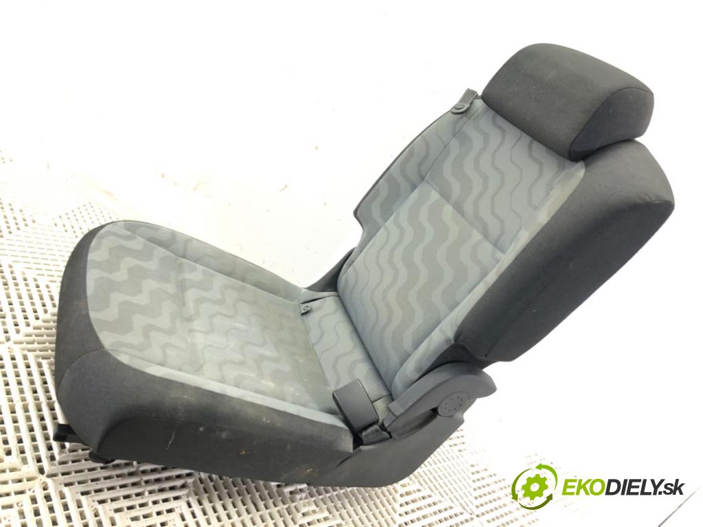 SKODA ROOMSTER (5J7) 2006 - 2015    1.2 51 kW [70 KM] benzyna 2007 - 2015  Sedadlo zad