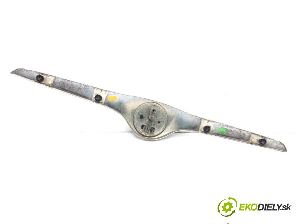 SKODA ROOMSTER (5J7) 2006 - 2015    1.2 51 kW [70 KM] benzyna 2007 - 2015  mřížka maska 5J0853633 (Mřížky (masky) chladičů)