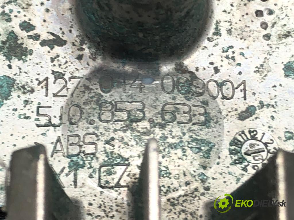 SKODA ROOMSTER (5J7) 2006 - 2015    1.2 51 kW [70 KM] benzyna 2007 - 2015  mřížka maska 5J0853633 (Mřížky (masky) chladičů)