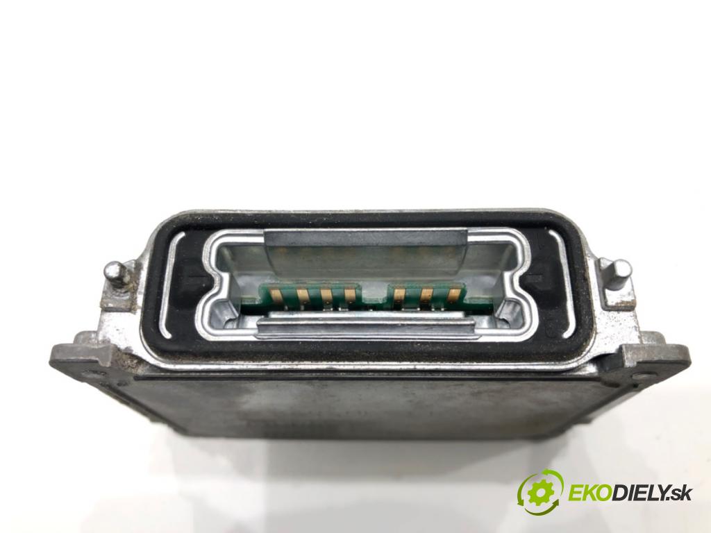 VW PASSAT B6 Variant (3C5) 2005 - 2011    2.0 TDI 103 kW [140 KM] olej napędowy 2005 - 2009  Menič XENON 4L0907391 (Riadiace jednotky xenónu)