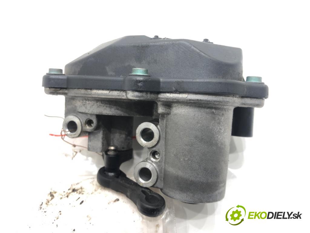 VW PASSAT B6 Variant (3C5) 2005 - 2011    2.0 TDI 103 kW [140 KM] olej napędowy 2005 - 2009  Nastavovač zvod, potrubie 03L129086 (Ostatné)