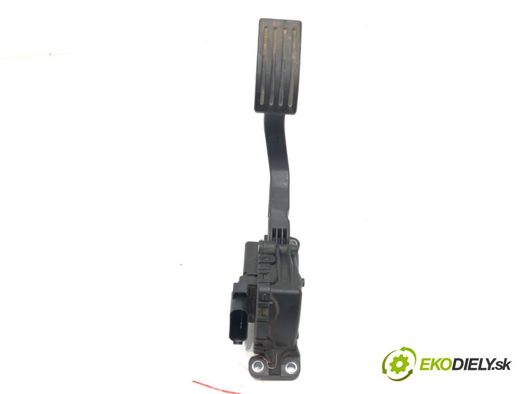 VOLVO V50 (545) 2003 - 2012    2.4 125 kW [170 KM] benzyna 2004 - 2010  Potenciometer plynu 4M51-9F836-AG (Pedále)