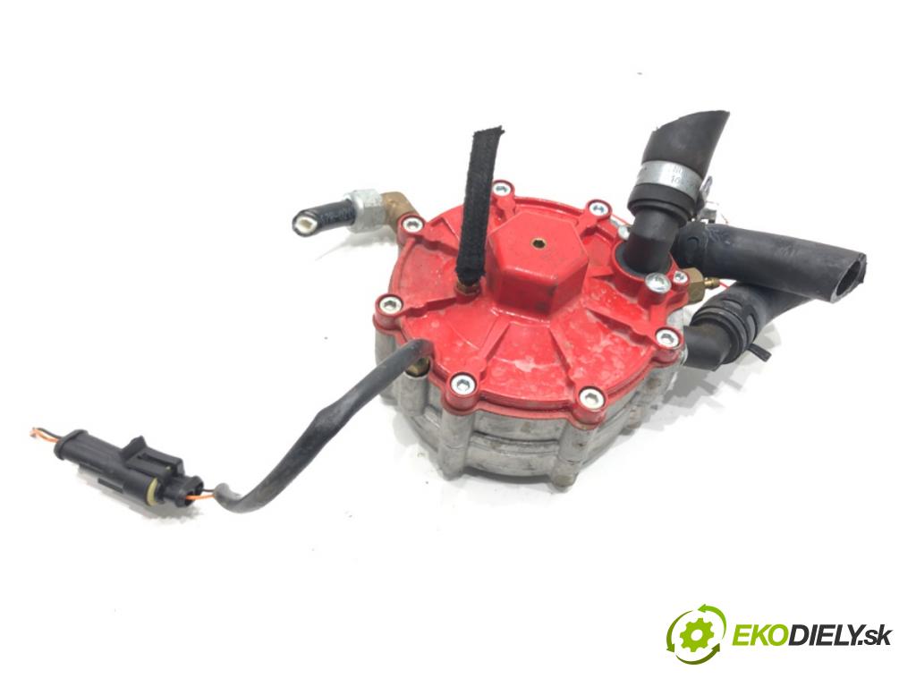 VOLVO V50 (545) 2003 - 2012    2.4 125 kW [170 KM] benzyna 2004 - 2010  Reduktor do plynového pedálu LPG  (LPG)