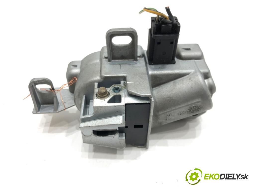 VOLVO V50 (545) 2003 - 2012    2.4 125 kW [170 KM] benzyna 2004 - 2010  blokáda volantu 30680132 (Ostatné)