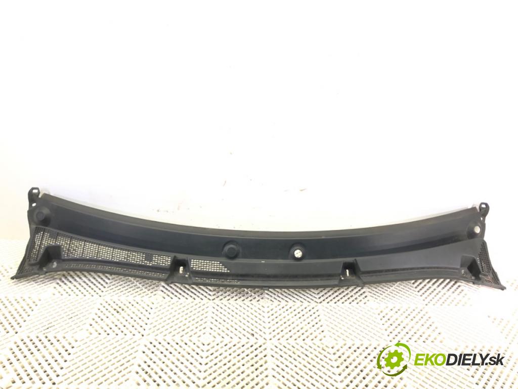 RENAULT MASTER III Autobus (JV) 2011 - 2022    2.3 dCi 135 FWD (JV0N, JV08) 100 kW [136 KM] olej napędowy 2014 - 2022  Torpédo, plast pod čelné okno 668113656R (Torpéda)