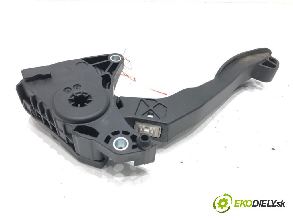 RENAULT MASTER III Autobus (JV) 2011 - 2022    2.3 dCi 135 FWD (JV0N, JV08) 100 kW [136 KM] olej napędowy 2014 - 2022  Potenciometer plynu 180101626R (Pedále)