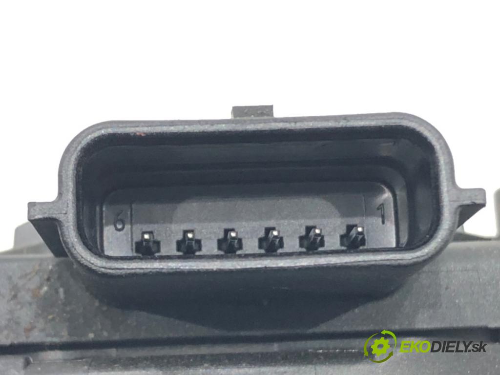 RENAULT MASTER III Autobus (JV) 2011 - 2022    2.3 dCi 135 FWD (JV0N, JV08) 100 kW [136 KM] olej napędowy 2014 - 2022  Potenciometer plynu 180101626R (Pedále)