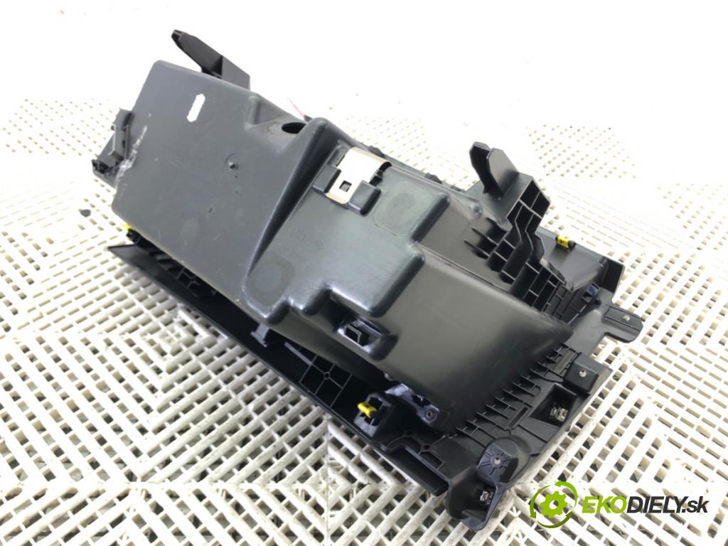 RENAULT MASTER III Autobus (JV) 2011 - 2022    2.3 dCi 135 FWD (JV0N, JV08) 100 kW [136 KM] olej napędowy 2014 - 2022  Priehradka, kastlík spolujazdca 685003438R (Priehradky, kastlíky)