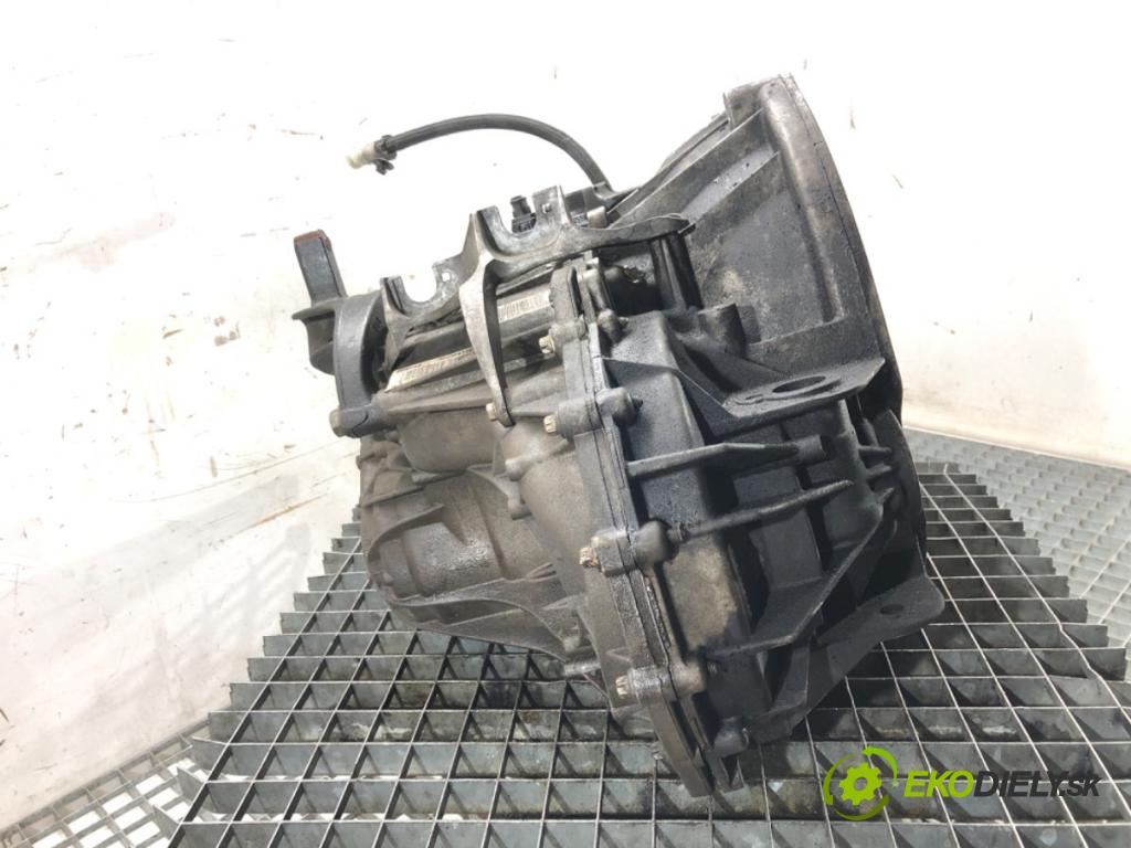 RENAULT MASTER III Autobus (JV) 2011 - 2022    2.3 dCi 135 FWD (JV0N, JV08) 100 kW [136 KM] olej napędowy 2014 - 2022  Prevodovka PF6066 (Prevodovky)